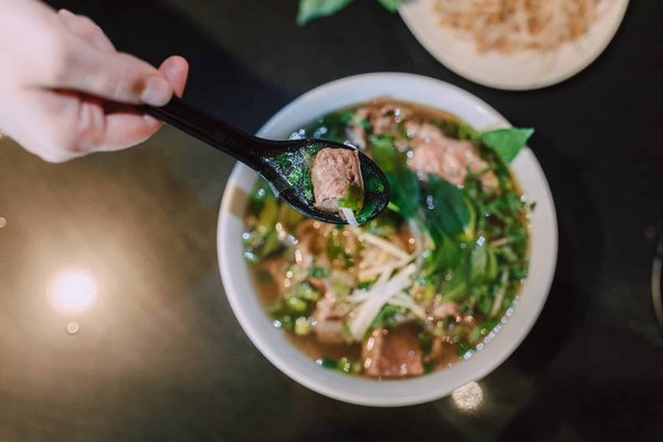 What are the essentials for a flavorful vietnamese Pho?