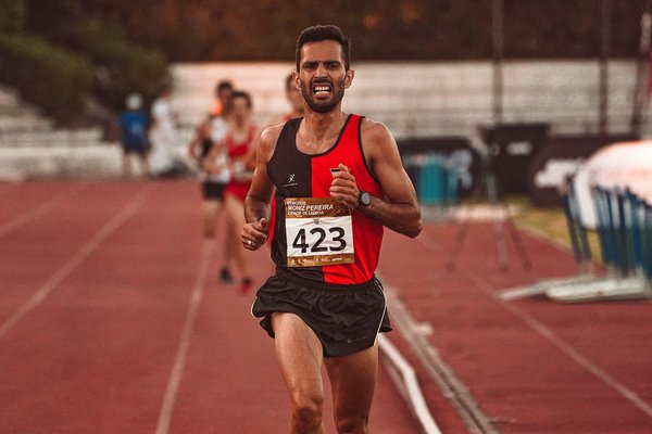 How do athletes deal with the pressure of representing their country in international competitions?